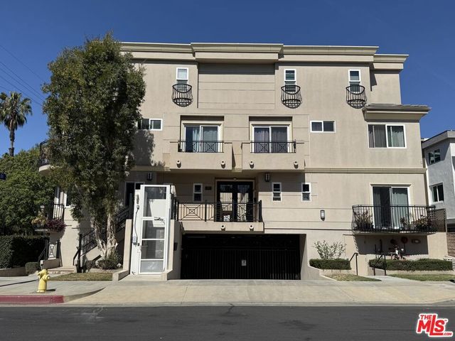 5401 Morella Avenue 101, Valley Village, CA 91607