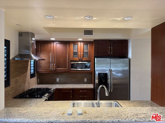 5401 Morella Avenue 101, Valley Village, CA 91607