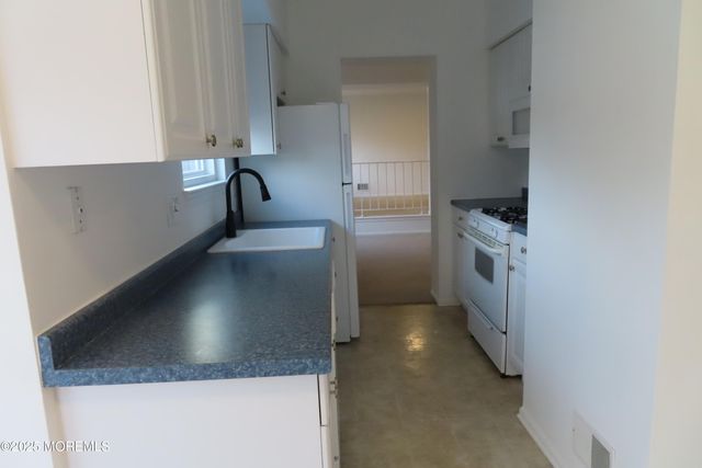 1008 Burntwood Trail 1051, Toms River, NJ 08753