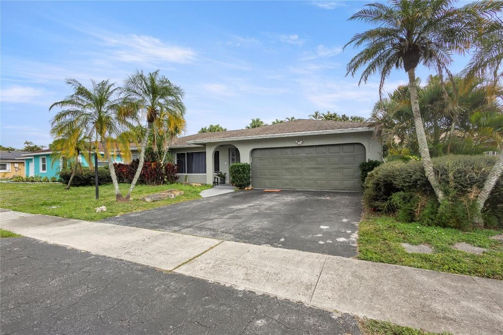 10344 Dorchester Drive, Boca Raton, FL 33428