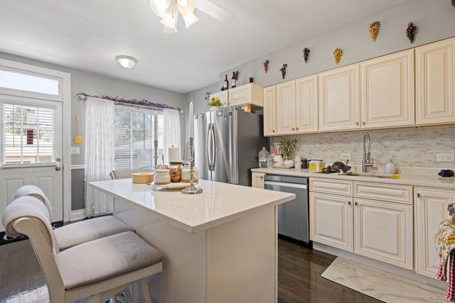 6921 26th Street, Berwyn, IL 60402