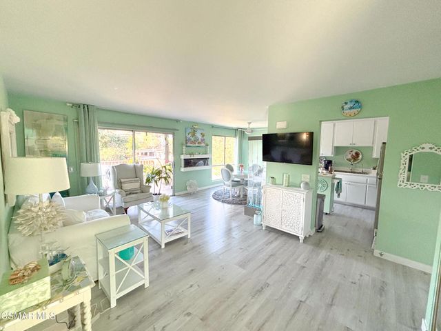 291 Sequoia Court 31, Thousand Oaks, CA 91360