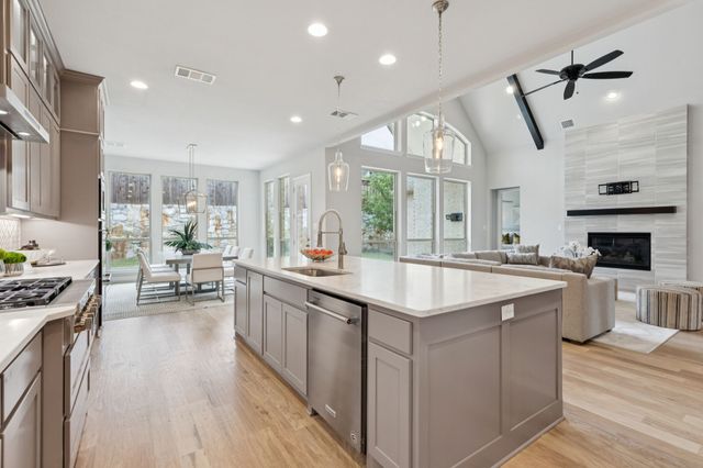 8432 Twistpine Road, Frisco, TX 75035