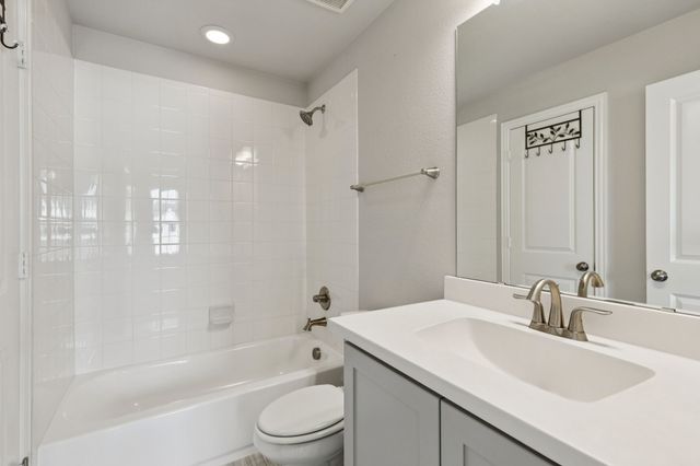 8432 Twistpine Road, Frisco, TX 75035