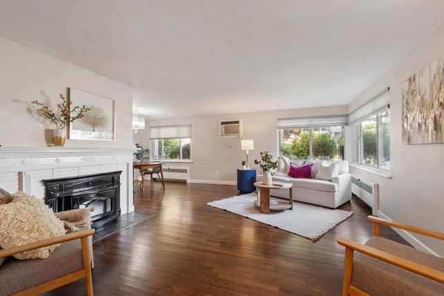 1 Standish Road, Lynnfield, MA 01940
