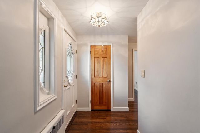 1 Standish Road, Lynnfield, MA 01940