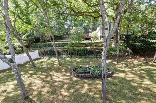 1 Standish Road, Lynnfield, MA 01940
