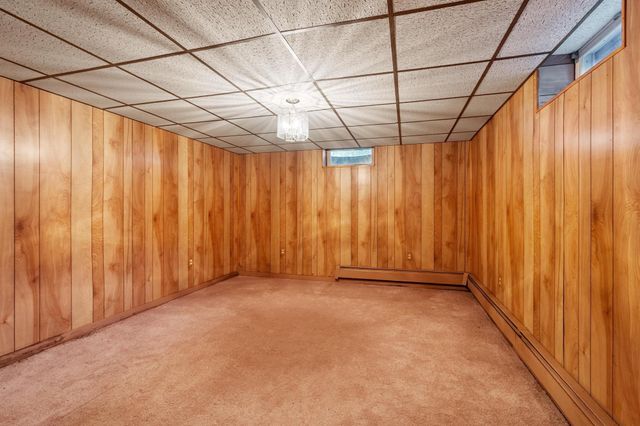 1 Standish Road, Lynnfield, MA 01940