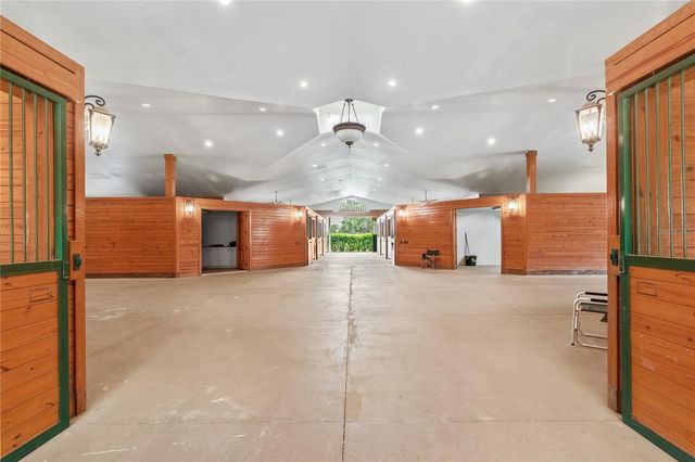 6157 W HIGHWAY 329, Reddick, FL 32686