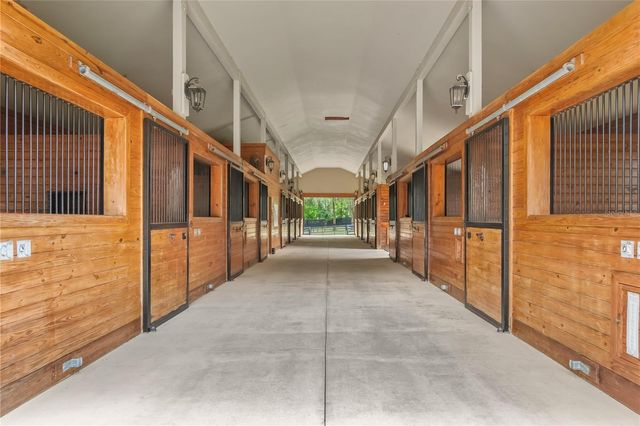 6157 W HIGHWAY 329, Reddick, FL 32686