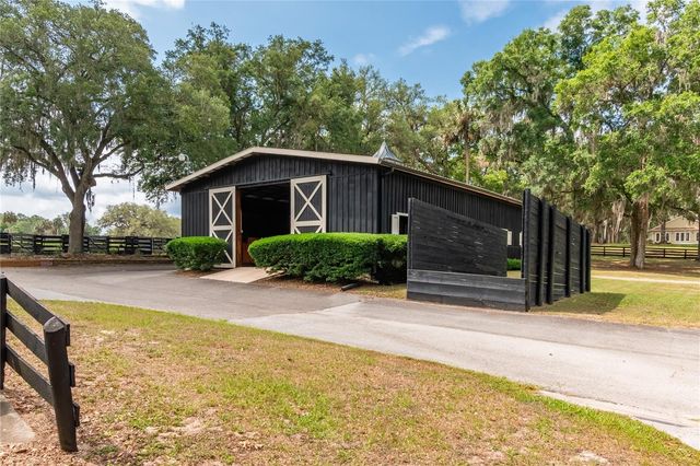 6157 W HIGHWAY 329, Reddick, FL 32686