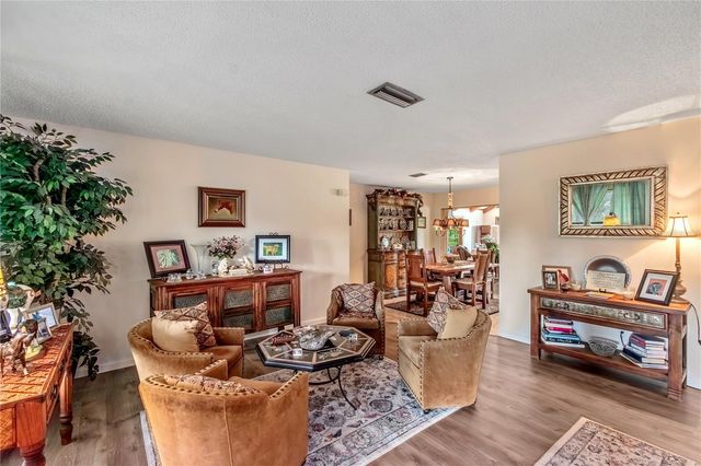 6157 W HIGHWAY 329, Reddick, FL 32686
