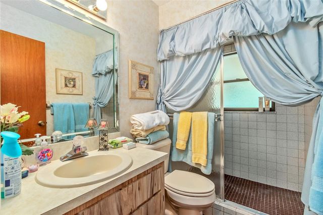 6157 W HIGHWAY 329, Reddick, FL 32686