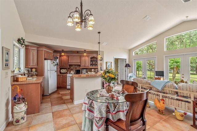 6157 W HIGHWAY 329, Reddick, FL 32686