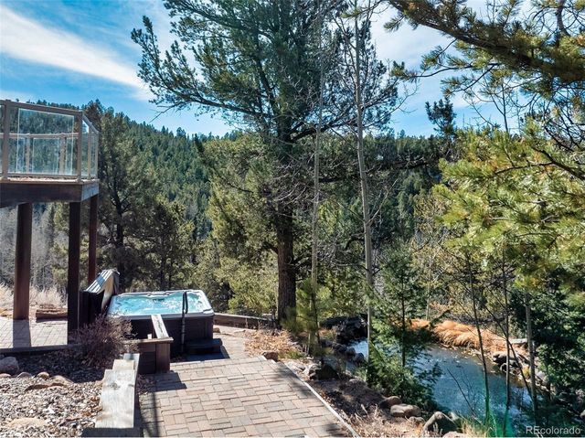 528 Mohawk Heights, Florissant, CO 80816