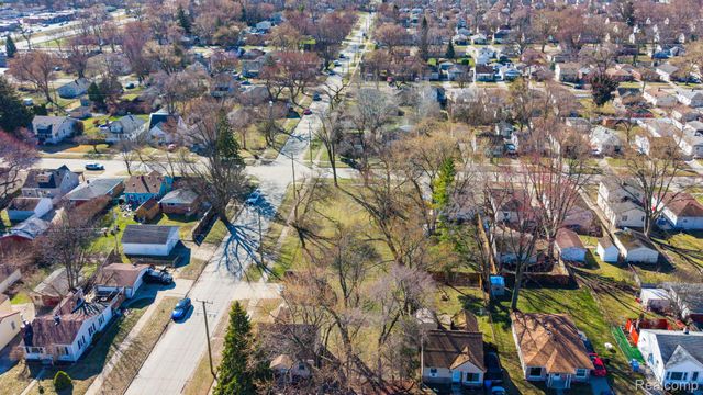 24300 McDonald Street, Dearborn Heights, MI 48125