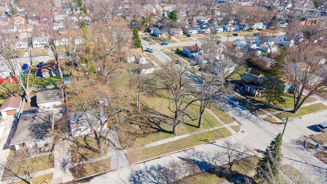 24300 McDonald Street, Dearborn Heights, MI 48125