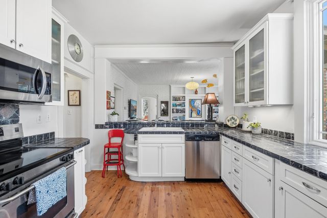 761 UNIVERSITY ST, Memphis, TN 38107