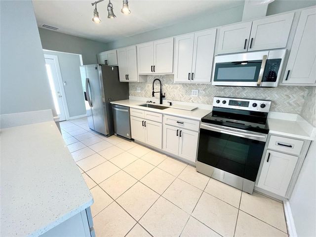 4608 S HESPERIDES STREET, Tampa, FL 33611