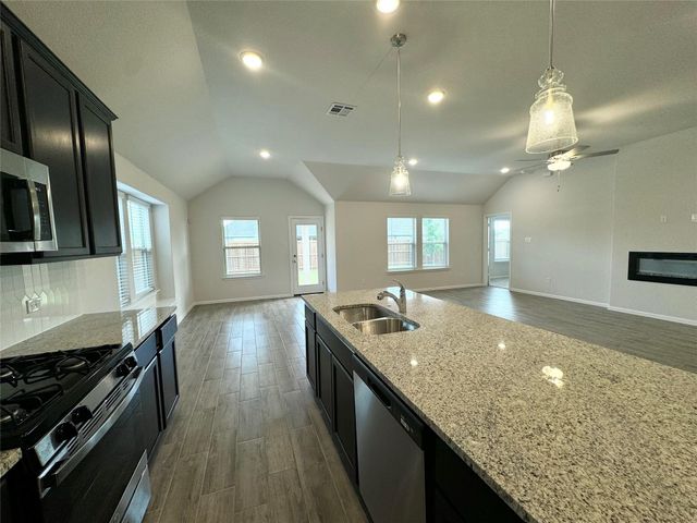 1424 Avalon Court, Celina, TX 75009