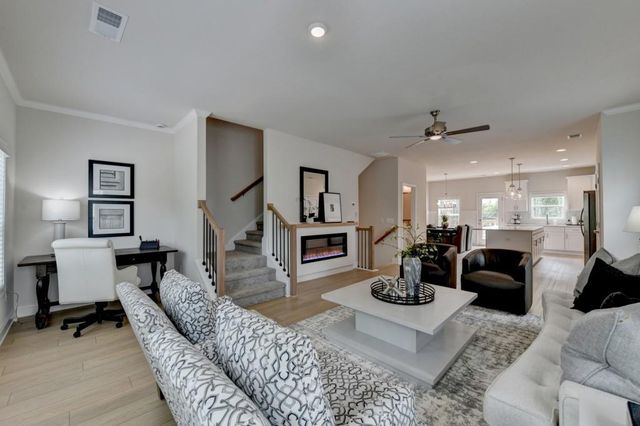 850 Glennferry Bend SW, Mableton, GA 30126