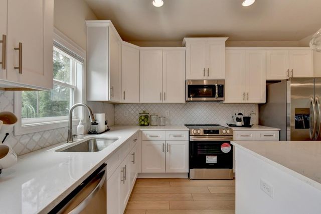 850 Glennferry Bend SW, Mableton, GA 30126