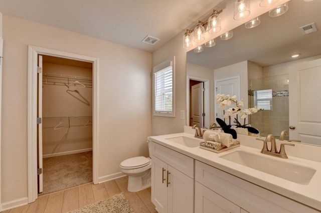 850 Glennferry Bend SW, Mableton, GA 30126