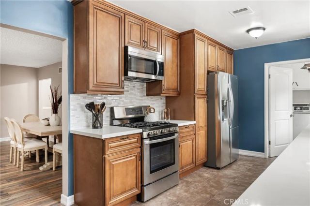 15944 Gledhill, North Hills, CA 91343