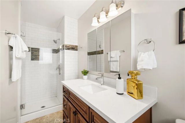 15944 Gledhill, North Hills, CA 91343