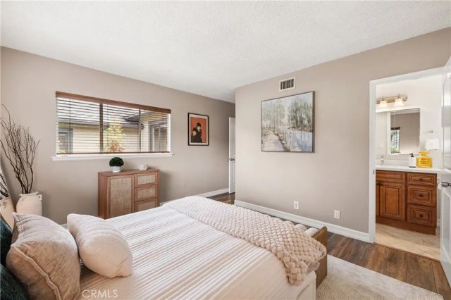 15944 Gledhill, North Hills, CA 91343