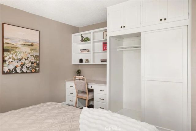 15944 Gledhill, North Hills, CA 91343