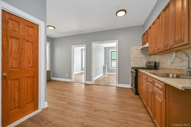 438 E 98th Street 1-R, Brooklyn, NY 11212