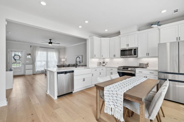 852 Westcott Ln, Antioch, TN 37013