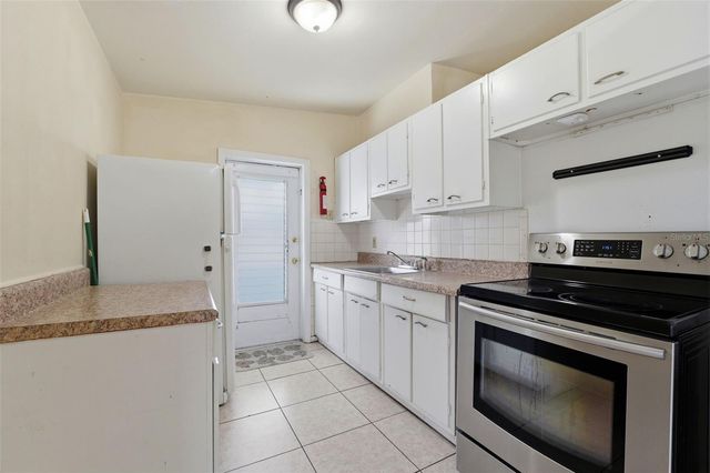 3236 NORMANDY DRIVE, Port Charlotte, FL 33952