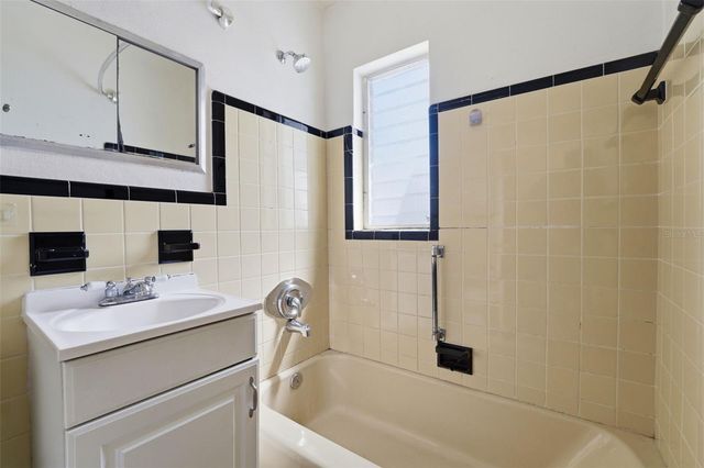 3236 NORMANDY DRIVE, Port Charlotte, FL 33952