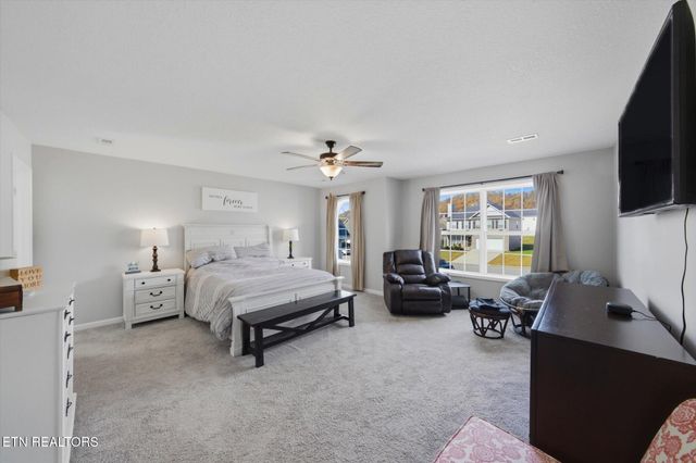 7424 Rugged Bark Lane, Knoxville, TN 37924