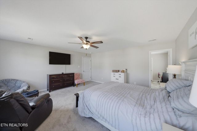 7424 Rugged Bark Lane, Knoxville, TN 37924