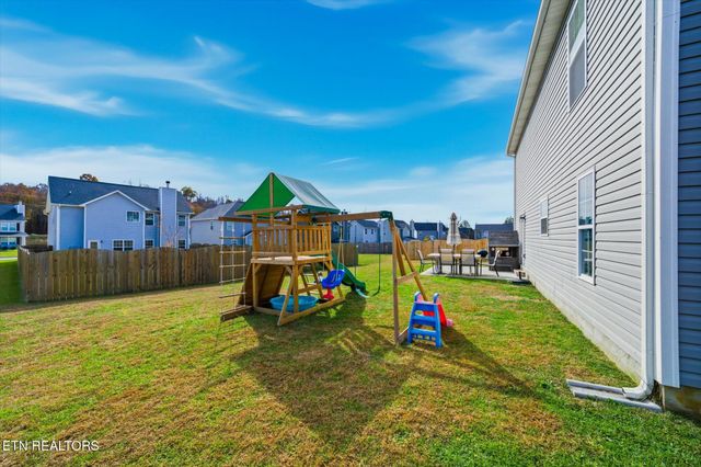 7424 Rugged Bark Lane, Knoxville, TN 37924