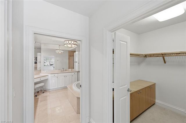 411 6th ST S 202, Naples, FL 34102
