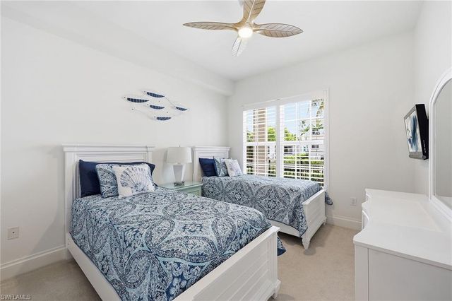 411 6th ST S 202, Naples, FL 34102