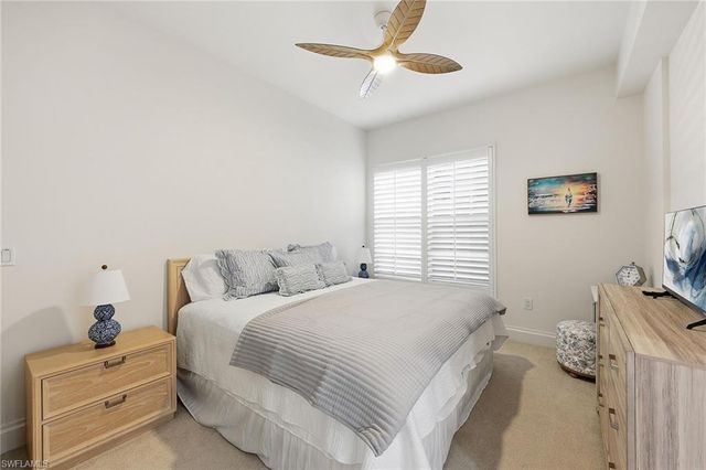 411 6th ST S 202, Naples, FL 34102