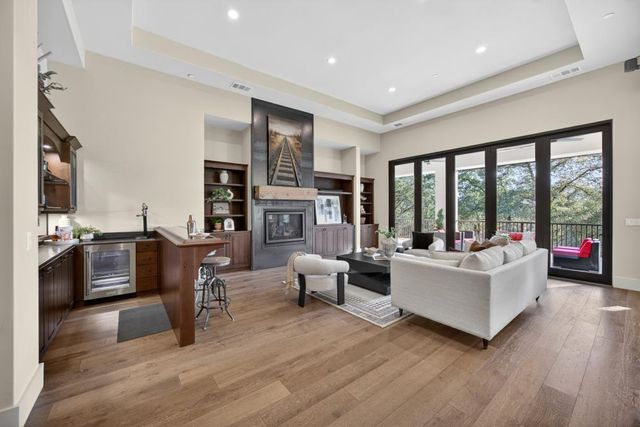 23310 Darkhorse Dr, Auburn, CA 95602