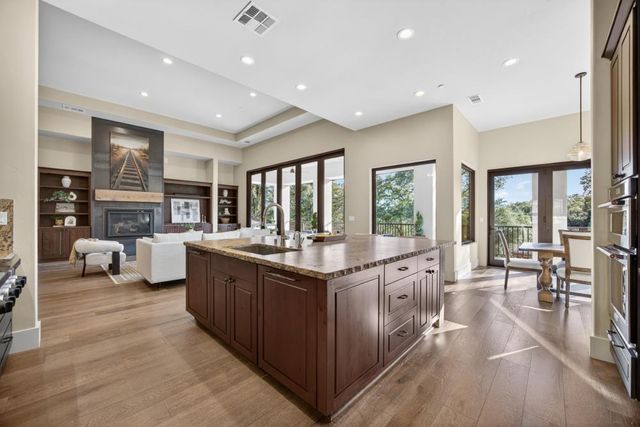 23310 Darkhorse Dr, Auburn, CA 95602