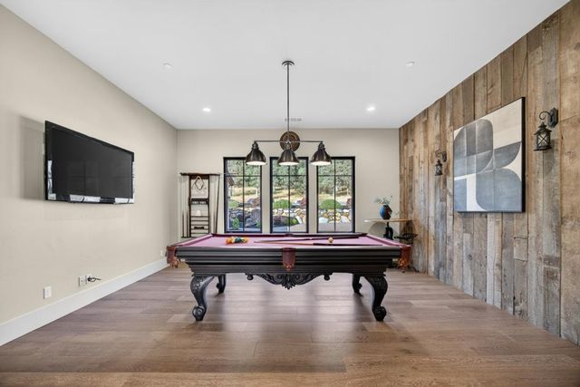 23310 Darkhorse Dr, Auburn, CA 95602