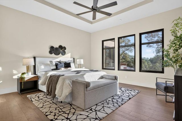 23310 Darkhorse Dr, Auburn, CA 95602