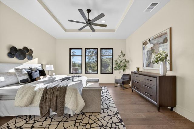 23310 Darkhorse Dr, Auburn, CA 95602