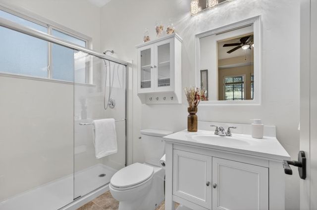 23310 Darkhorse Dr, Auburn, CA 95602