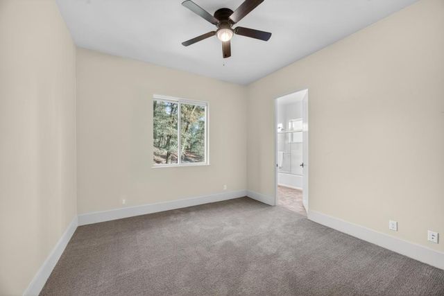 23310 Darkhorse Dr, Auburn, CA 95602