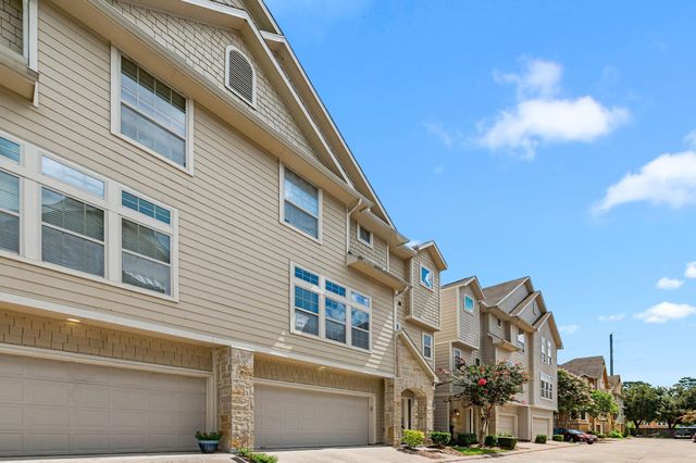 3327 Home Point Drive, Houston, TX 77091