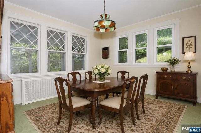 388 Allaire Avenue, Leonia, NJ 07605